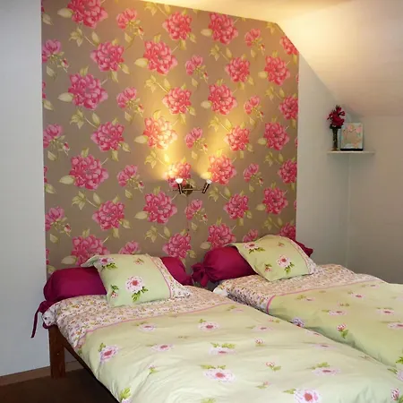 Belgium Your Low-cost In Luxury בית נופש *